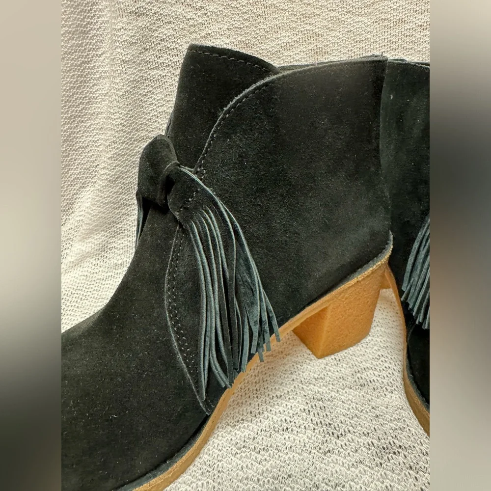 New UGG Suede Fringe Black Corrin Ankle Booties US Size 11